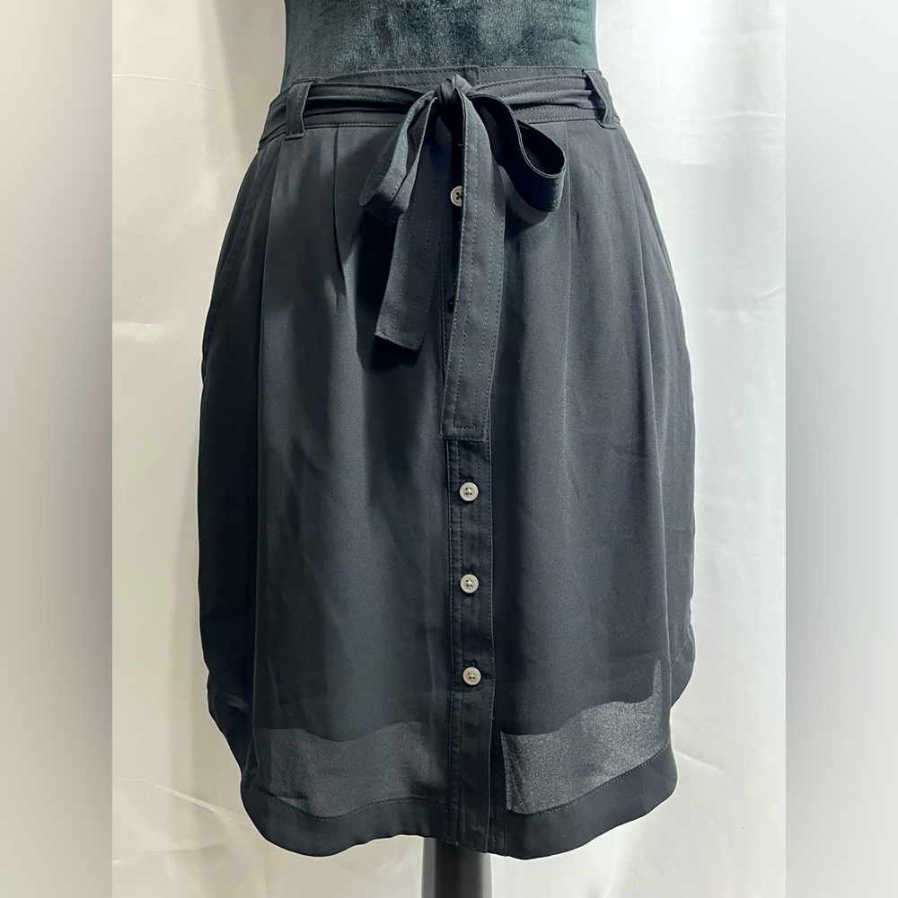 Ann Taylor loft sheer pocketed skirt